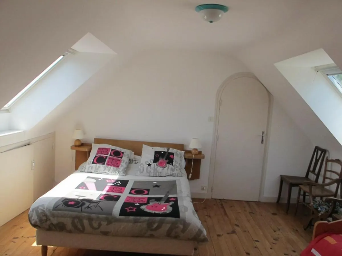 Holiday home Maison Avec Jardin, Wifi, A 50M Plage - Tregastel - Fr-1-368-31
