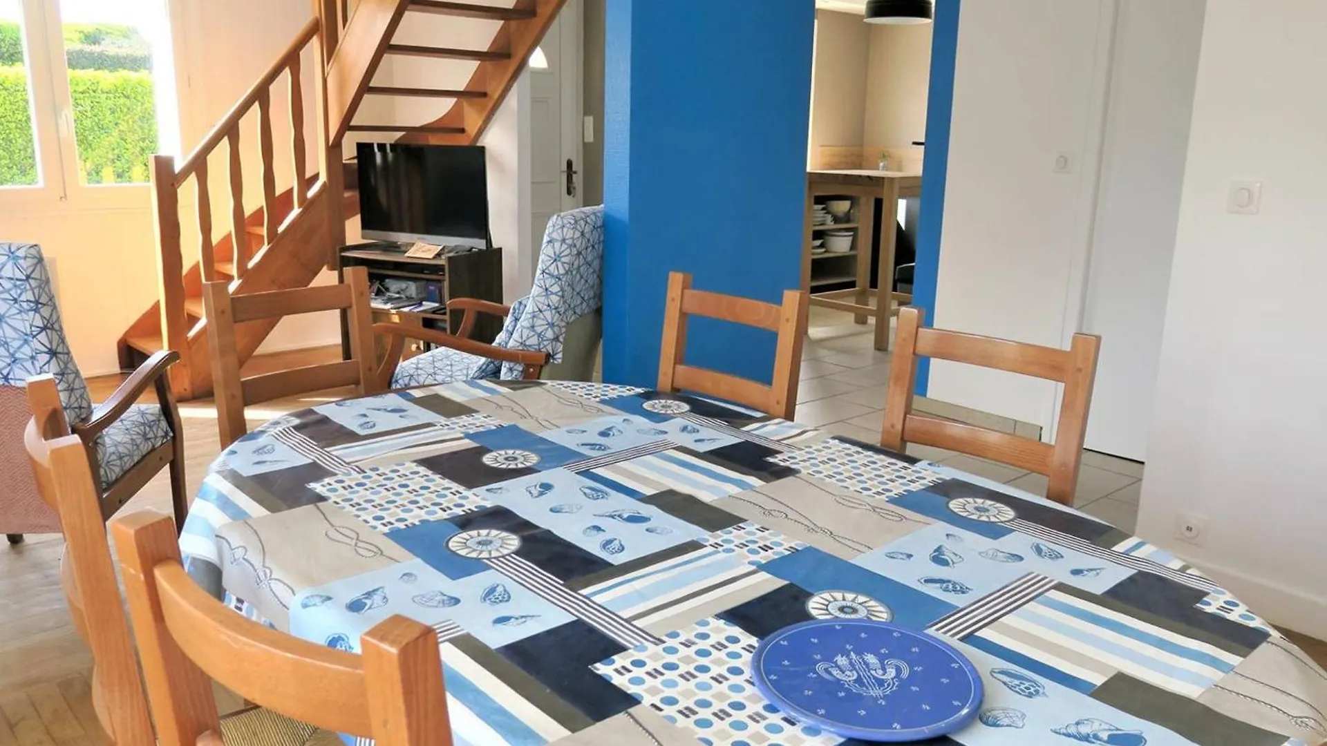 Holiday home Maison Avec Jardin, Wifi, A 50M Plage - Tregastel - Fr-1-368-31